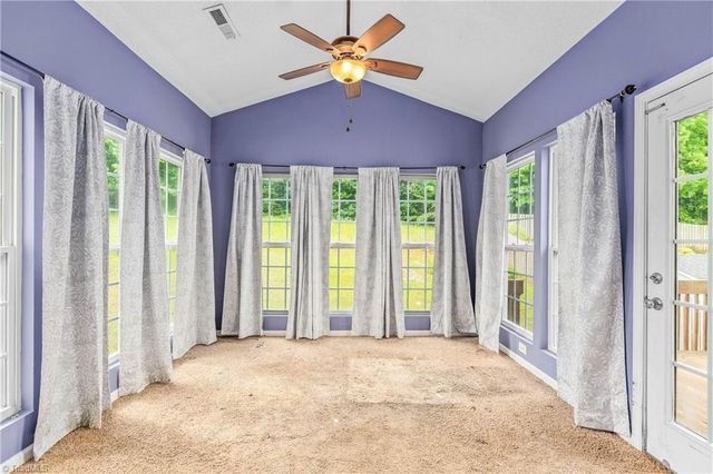 532 Rockbridge Drive, Kernersville, NC 27284