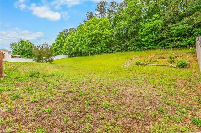 532 Rockbridge Drive, Kernersville, NC 27284