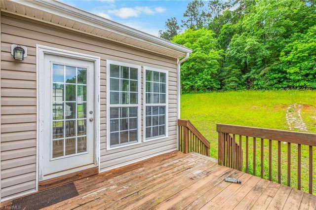 532 Rockbridge Drive, Kernersville, NC 27284