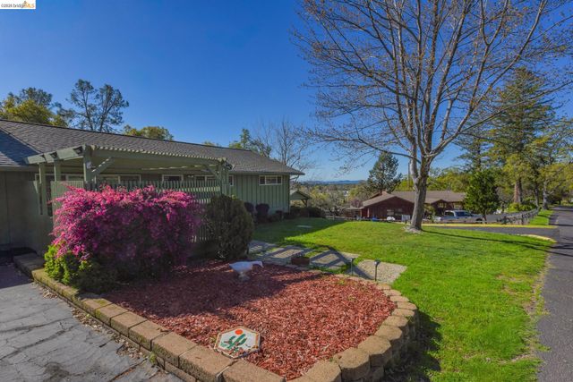 12933 Chaparral Rd, Sonora, CA 95370