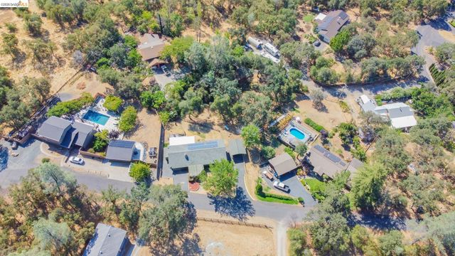 12933 Chaparral Rd, Sonora, CA 95370