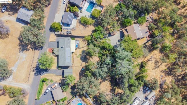12933 Chaparral Rd, Sonora, CA 95370
