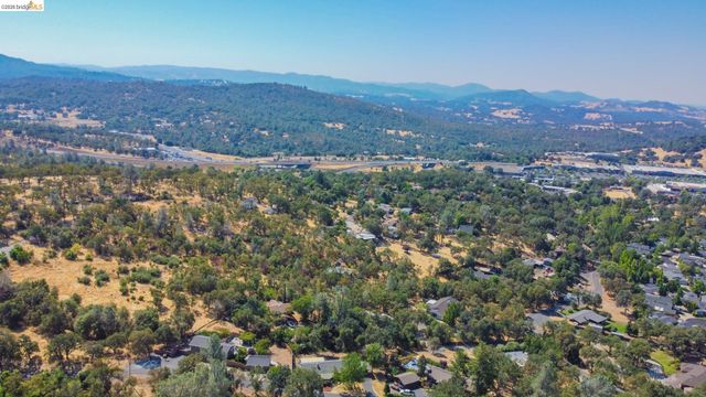 12933 Chaparral Rd, Sonora, CA 95370