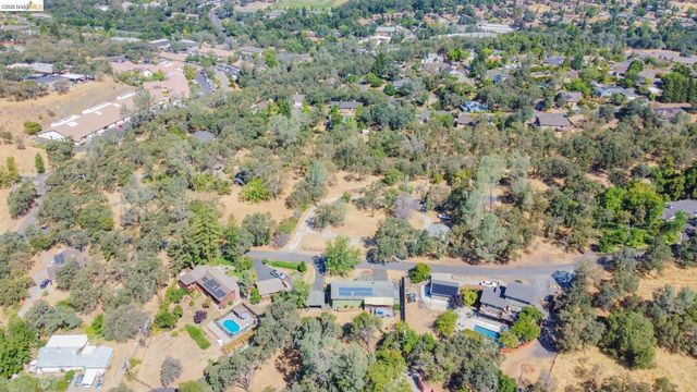 12933 Chaparral Rd, Sonora, CA 95370