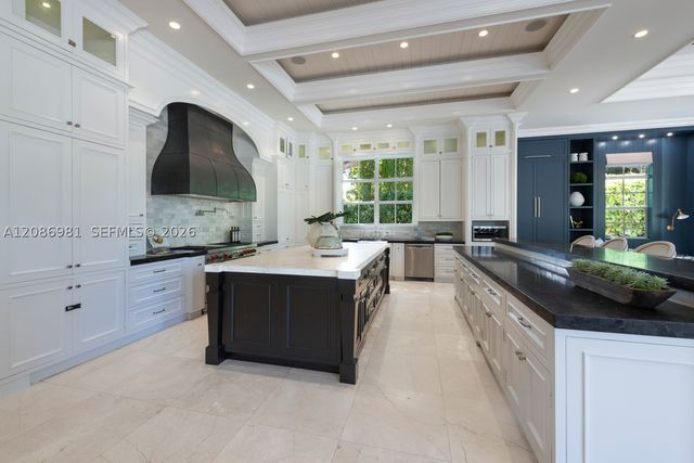 6045 SW 106th St, Pinecrest, FL 33156
