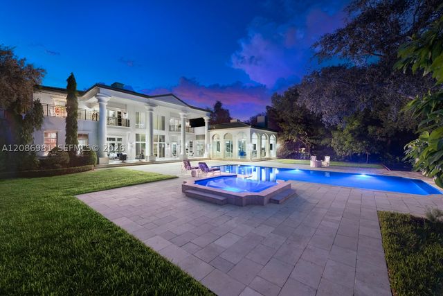 6045 SW 106th St, Pinecrest, FL 33156