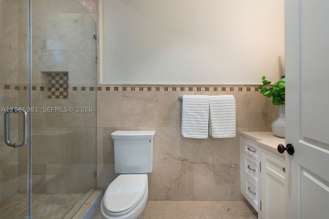 6045 SW 106th St, Pinecrest, FL 33156