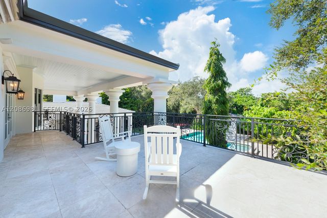 6045 SW 106th St, Pinecrest, FL 33156