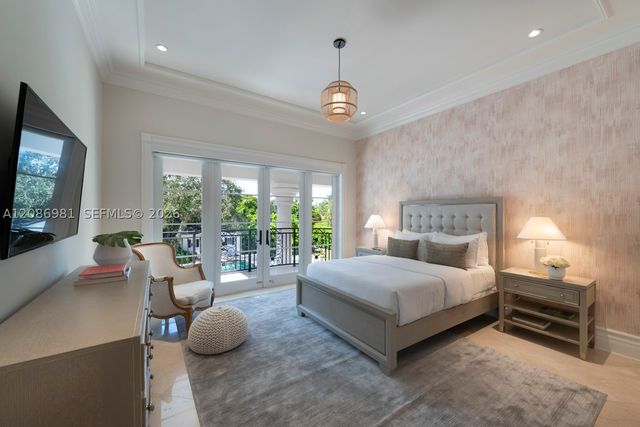 6045 SW 106th St, Pinecrest, FL 33156