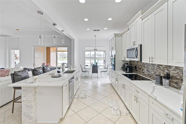 3671 SUMMERWIND CIRCLE, Bradenton, FL 34209