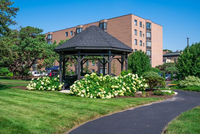 637 E Woodland Park Avenue 402, Chicago, IL 60616