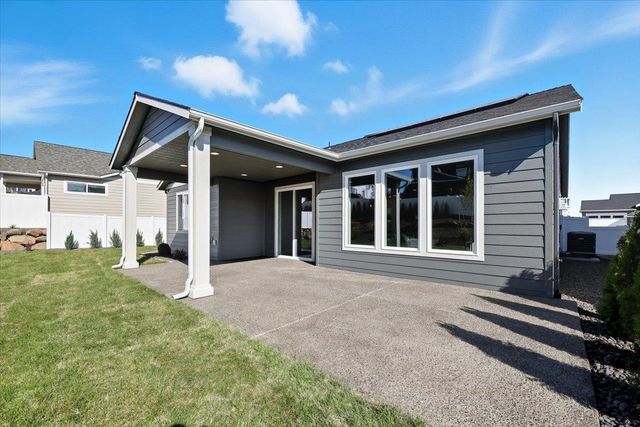 18066 E Wind Rose Ct, Greenacres, WA 99016