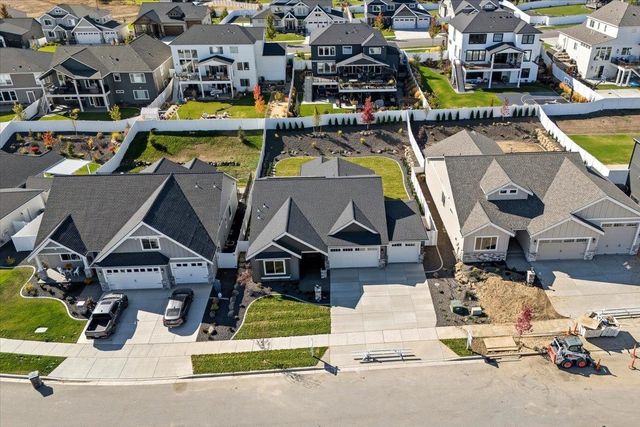 18066 E Wind Rose Ct, Greenacres, WA 99016