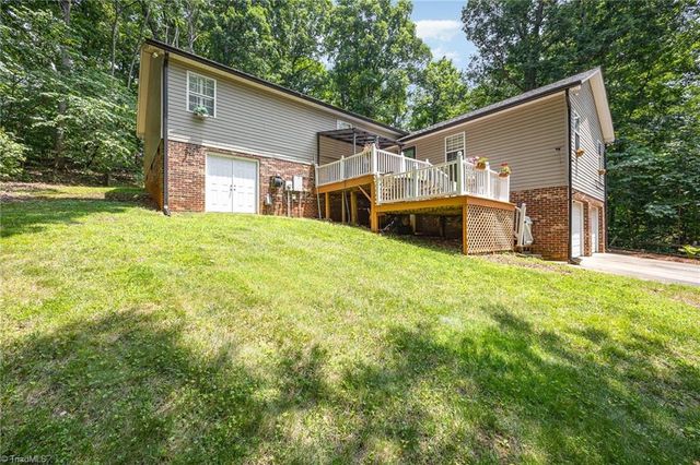 1973 Old Mountain Road, Thomasville, NC 27360
