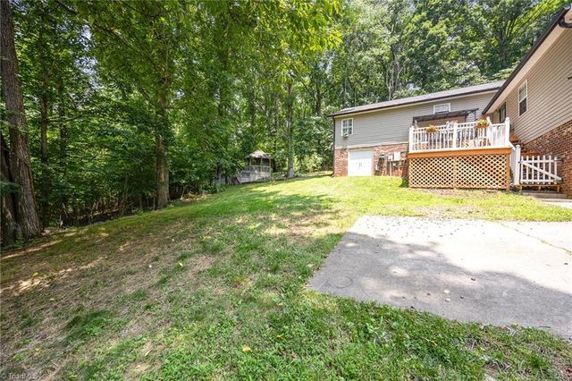 1973 Old Mountain Road, Thomasville, NC 27360