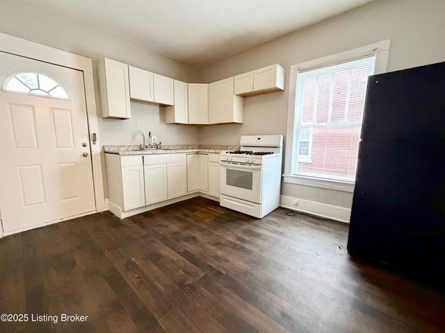 1836 Algonquin Pkwy 2, Louisville, KY 40210