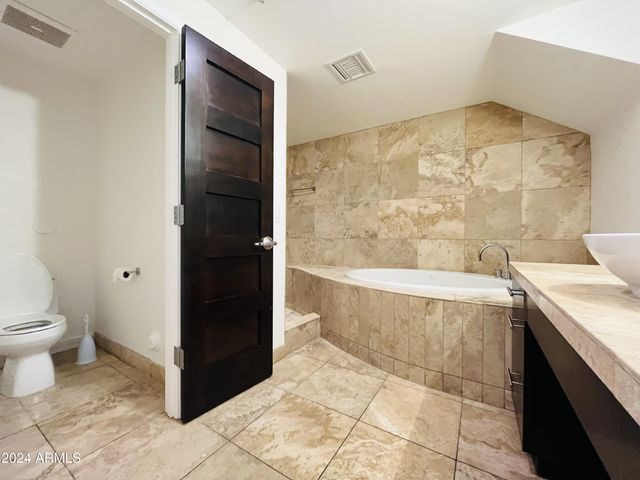 215 E Mckinley Street 402, Phoenix, AZ 85004