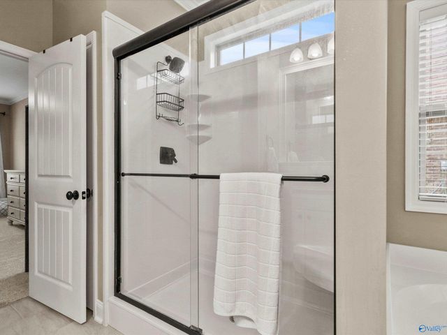 7511 Hadleigh Crest, Owens Cross Roads, AL 35763