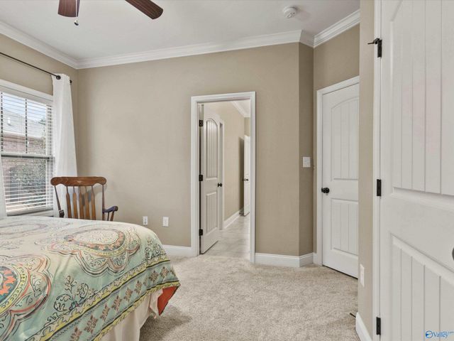 7511 Hadleigh Crest, Owens Cross Roads, AL 35763