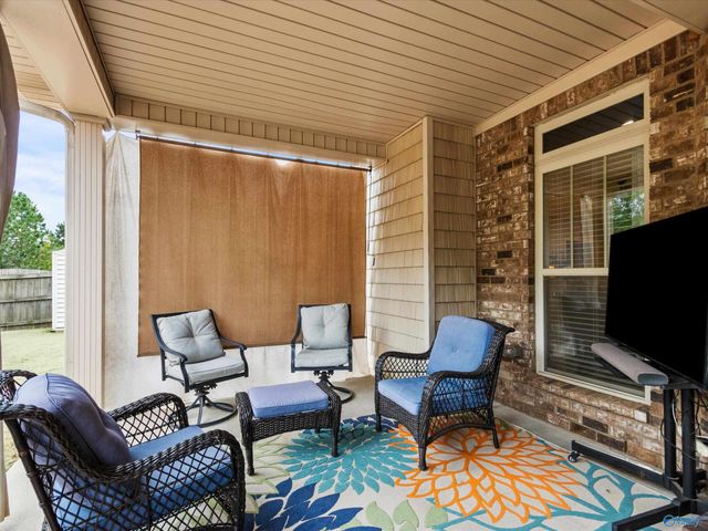 7511 Hadleigh Crest, Owens Cross Roads, AL 35763