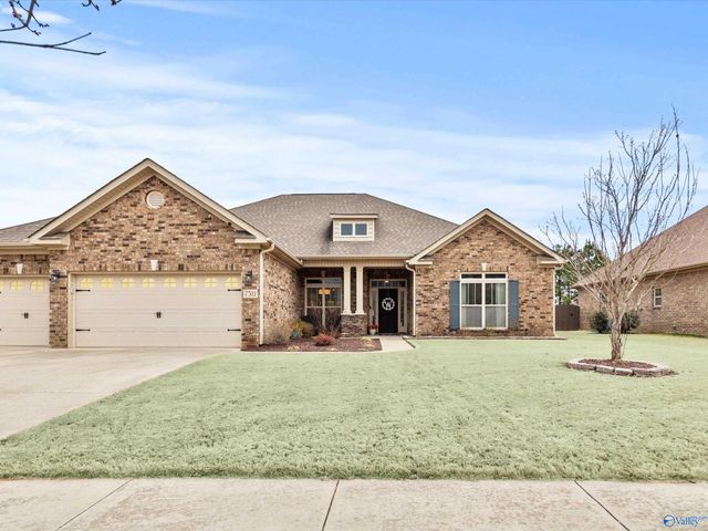 7511 Hadleigh Crest, Owens Cross Roads, AL 35763
