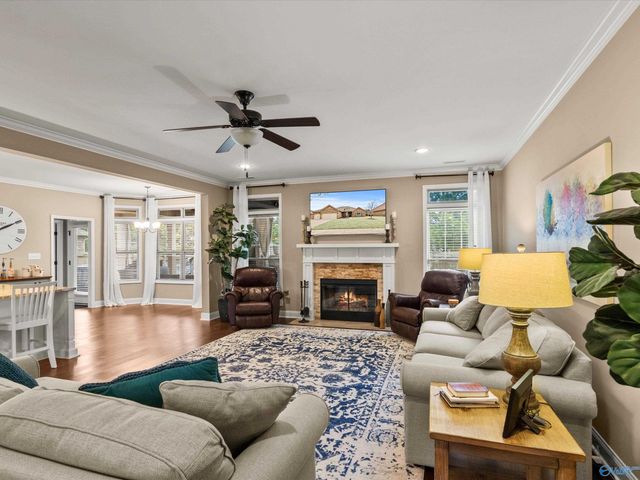 7511 Hadleigh Crest, Owens Cross Roads, AL 35763