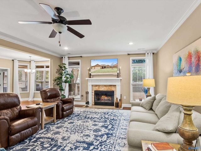 7511 Hadleigh Crest, Owens Cross Roads, AL 35763