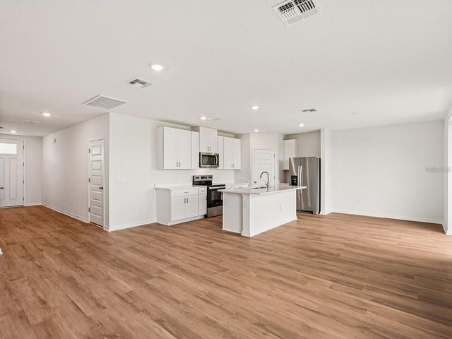 1786 BREKEY WAY, Zephyrhills, FL 33541