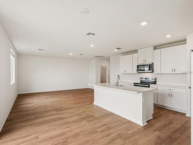 1786 BREKEY WAY, Zephyrhills, FL 33541