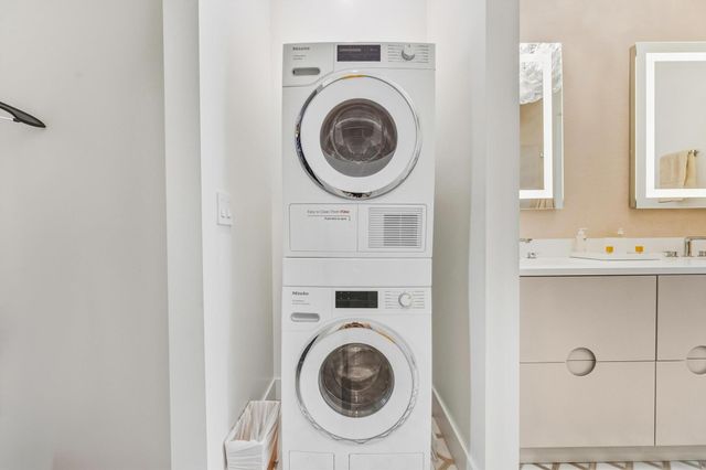 362 E Mallory Circle, Delray Beach, FL 33483