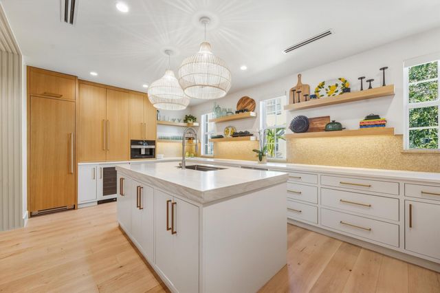 362 E Mallory Circle, Delray Beach, FL 33483