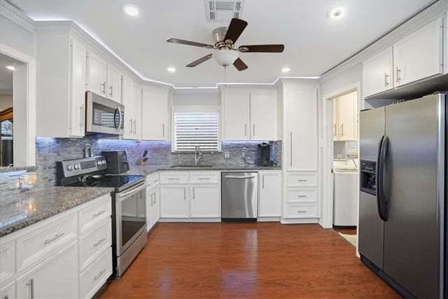 4218 Beard Dr, Corpus Christi, TX 78413