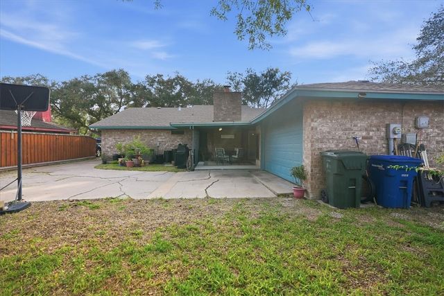 4218 Beard Dr, Corpus Christi, TX 78413