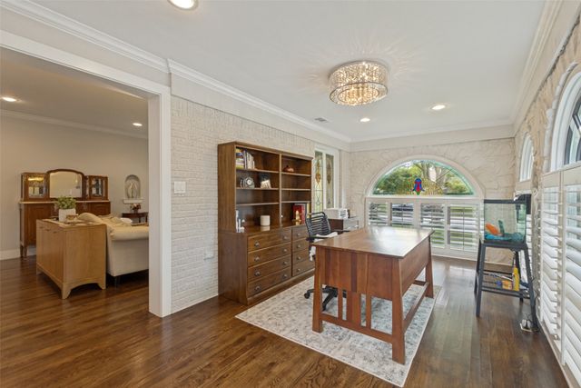 5946 Mercedes Avenue, Dallas, TX 75206