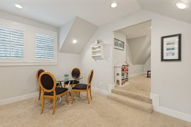 5946 Mercedes Avenue, Dallas, TX 75206