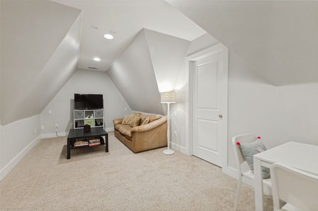 5946 Mercedes Avenue, Dallas, TX 75206