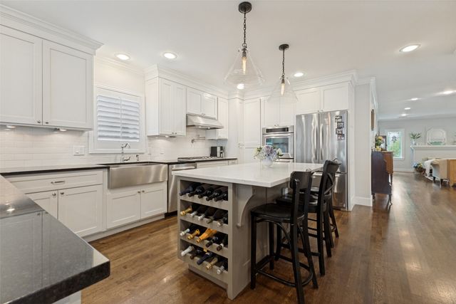 5946 Mercedes Avenue, Dallas, TX 75206