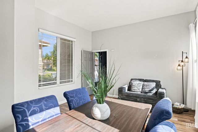 9208 Via Lugano, Bakersfield, CA 93312