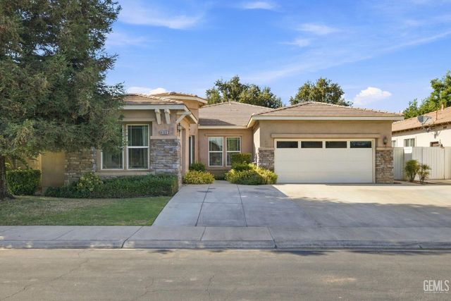 9208 Via Lugano, Bakersfield, CA 93312