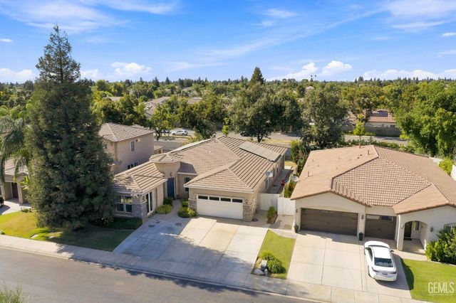 9208 Via Lugano, Bakersfield, CA 93312