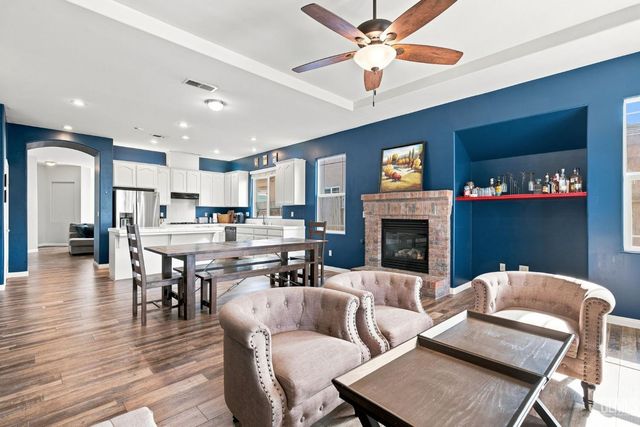 9208 Via Lugano, Bakersfield, CA 93312