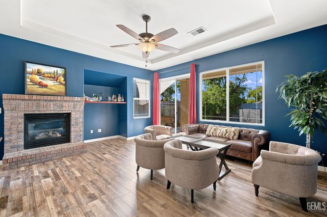 9208 Via Lugano, Bakersfield, CA 93312