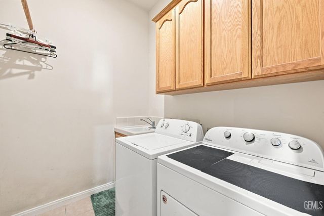 9208 Via Lugano, Bakersfield, CA 93312