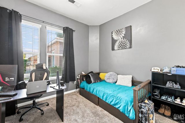 9208 Via Lugano, Bakersfield, CA 93312