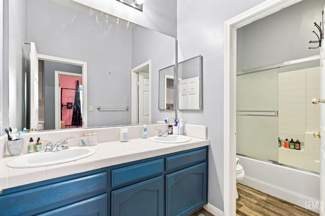 9208 Via Lugano, Bakersfield, CA 93312