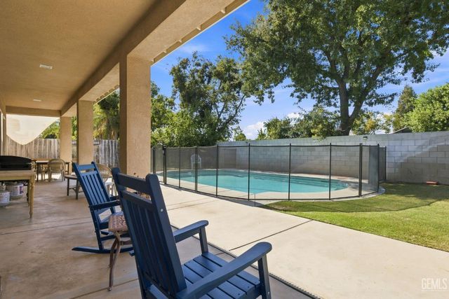9208 Via Lugano, Bakersfield, CA 93312