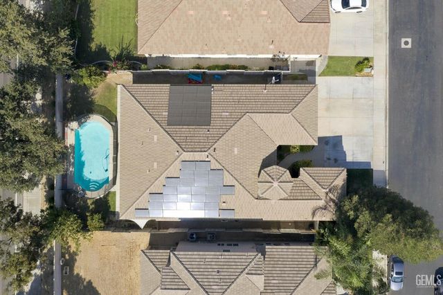 9208 Via Lugano, Bakersfield, CA 93312