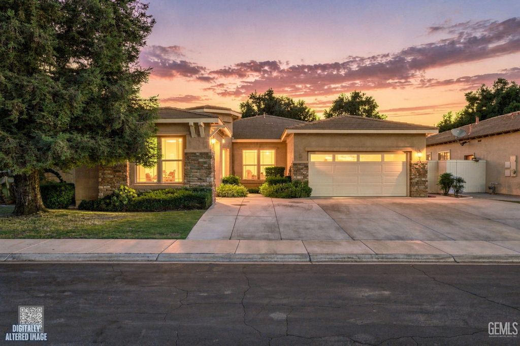 9208 Via Lugano, Bakersfield, CA 93312