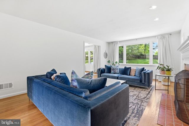 111 LILLIAN LN, Silver Spring, MD 20904
