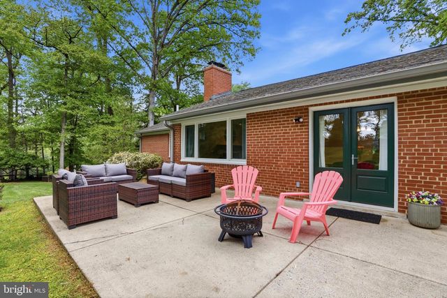 111 LILLIAN LN, Silver Spring, MD 20904